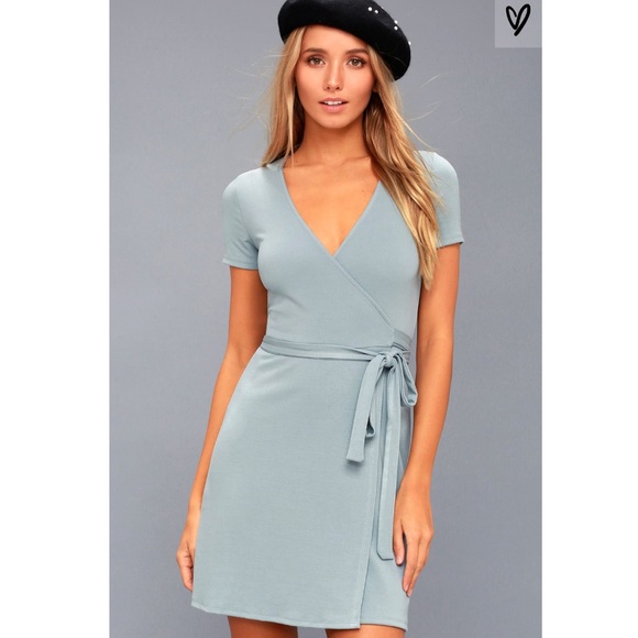 Lulus Dresses & Skirts - ⭐️NWOT Lulu’s Belvedere Light Blue Wrap Dress